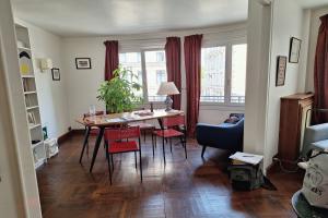 Picture of listing #329722378. Appartment for sale in Paris