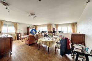 Picture of listing #329722634. Appartment for sale in Tours
