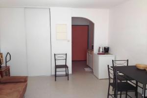 Picture of listing #329724844. Appartment for sale in Saint-Denis