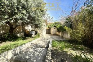 Picture of listing #329725091. House for sale in Marseille