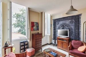 Picture of listing #329725723. Appartment for sale in Marseille