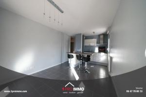 Picture of listing #329725846. Appartment for sale in Saint-Martin-le-Vinoux