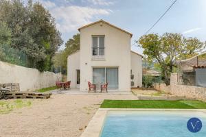 Picture of listing #329727023. House for sale in Marseille