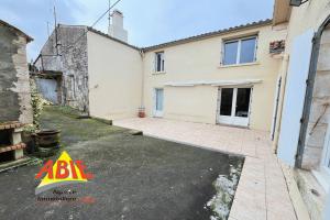 Picture of listing #329729333. House for sale in Xanton-Chassenon