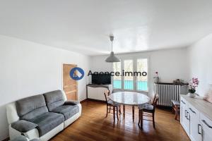 Picture of listing #329732239. Appartment for sale in Tours