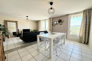 Picture of listing #329733085. Appartment for sale in Beaumont