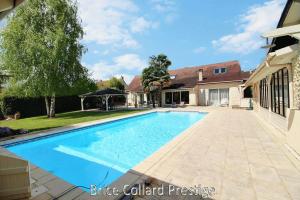 Picture of listing #329736121. House for sale in Verderonne