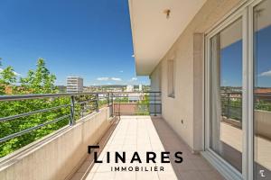 Picture of listing #329736678. Appartment for sale in Marseille
