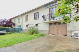 Picture of listing #329745601. Appartment for sale in Issoire