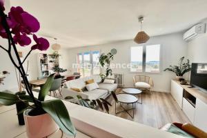 Picture of listing #329755558. Appartment for sale in Toulon
