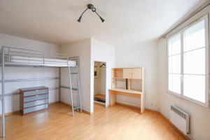 Picture of listing #329760008. Appartment for sale in Paris