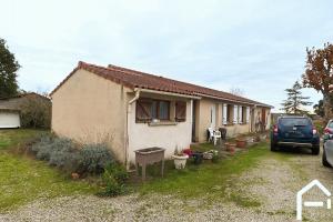 Picture of listing #329768174. House for sale in Villeneuve-lès-Bouloc