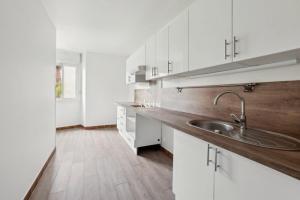 Picture of listing #329771761. Appartment for sale in Paris