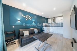Picture of listing #329781519. Appartment for sale in Cannes