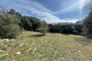 Picture of listing #329802109. Land for sale in Éguilles