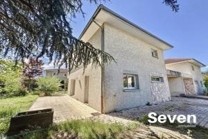 Picture of listing #329802942. House for sale in Échirolles