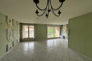 Thumbnail of property #329803102. Click for details