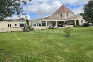 Picture of listing #329810449. House for sale in Eymet