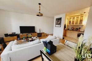 Picture of listing #329819354. Appartment for sale in Chilly-Mazarin