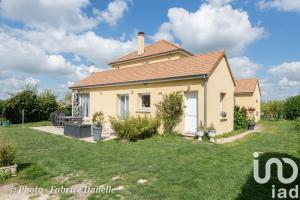 Picture of listing #329820897. House for sale in La Bourdinière-Saint-Loup