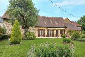 Picture of listing #329822947. House for sale in Saint-Jory-de-Chalais