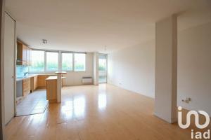 Picture of listing #329822948. Appartment for sale in Rueil-Malmaison