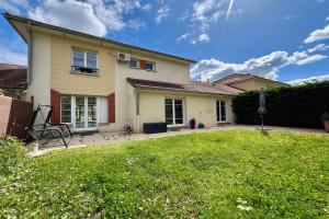 Picture of listing #329823799. House for sale in Prévessin-Moëns