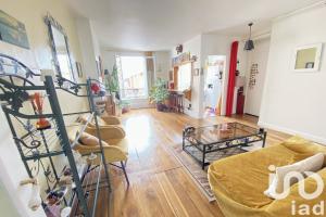Picture of listing #329825493. Appartment for sale in Paris