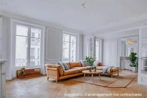 Picture of listing #329825782. Appartment for sale in Paris