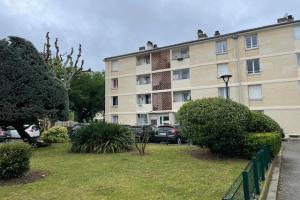 Picture of listing #329826372. Appartment for sale in Aix-en-Provence