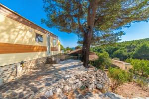 Picture of listing #329826713. House for sale in Le Castellet