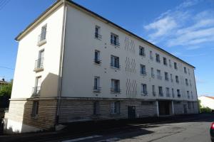 Picture of listing #329826848. Appartment for sale in Angoulême