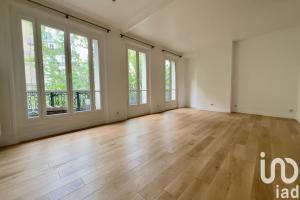 Picture of listing #329832594. Appartment for sale in Paris