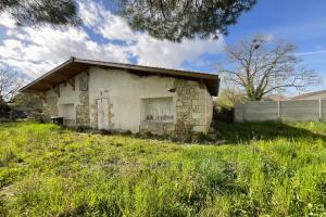 Picture of listing #329834102. House for sale in Jau-Dignac-et-Loirac