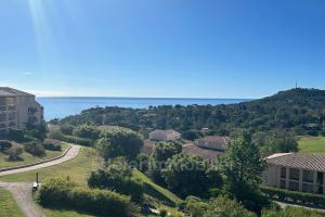 Picture of listing #329834167. Appartment for sale in Saint-Raphaël