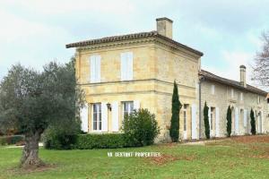 Picture of listing #329834563. House for sale in Bordeaux