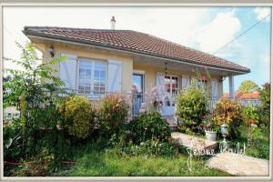 Picture of listing #329834841. House for sale in Migné-Auxances