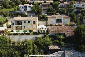 Picture of listing #329837614. House for sale in Èze