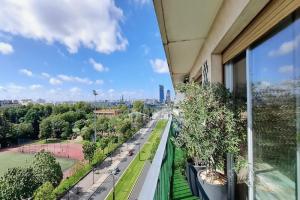 Picture of listing #329840182. Appartment for sale in Paris