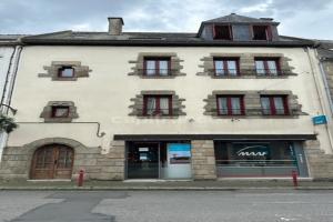 Picture of listing #329846252. Building for sale in Carhaix-Plouguer