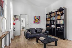 Picture of listing #329853596. Appartment for sale in Aix-en-Provence