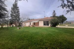 Picture of listing #329855475. House for sale in Saint-André-de-Cubzac