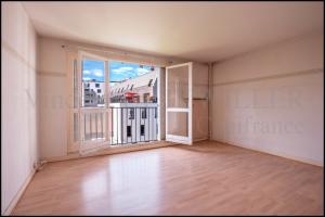 Picture of listing #329857082. Appartment for sale in Malakoff