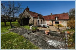 Picture of listing #329857303. House for sale in Saint-Pierre-de-Maillé