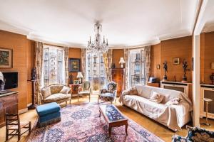 Picture of listing #329857429. Appartment for sale in Paris