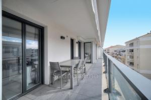 Picture of listing #329859682. Appartment for sale in Cannes