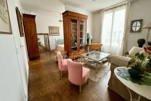 Picture of listing #329861314. Appartment for sale in Versailles