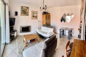 Picture of listing #329862207. Appartment for sale in La Ciotat