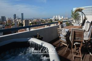 Picture of listing #329862755. Appartment for sale in Marseille