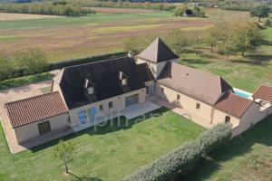 Picture of listing #329863595. House for sale in Carennac